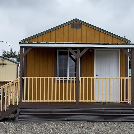 פורקס Far West Cabin-Tiny Homes Rental מראה חיצוני תמונה