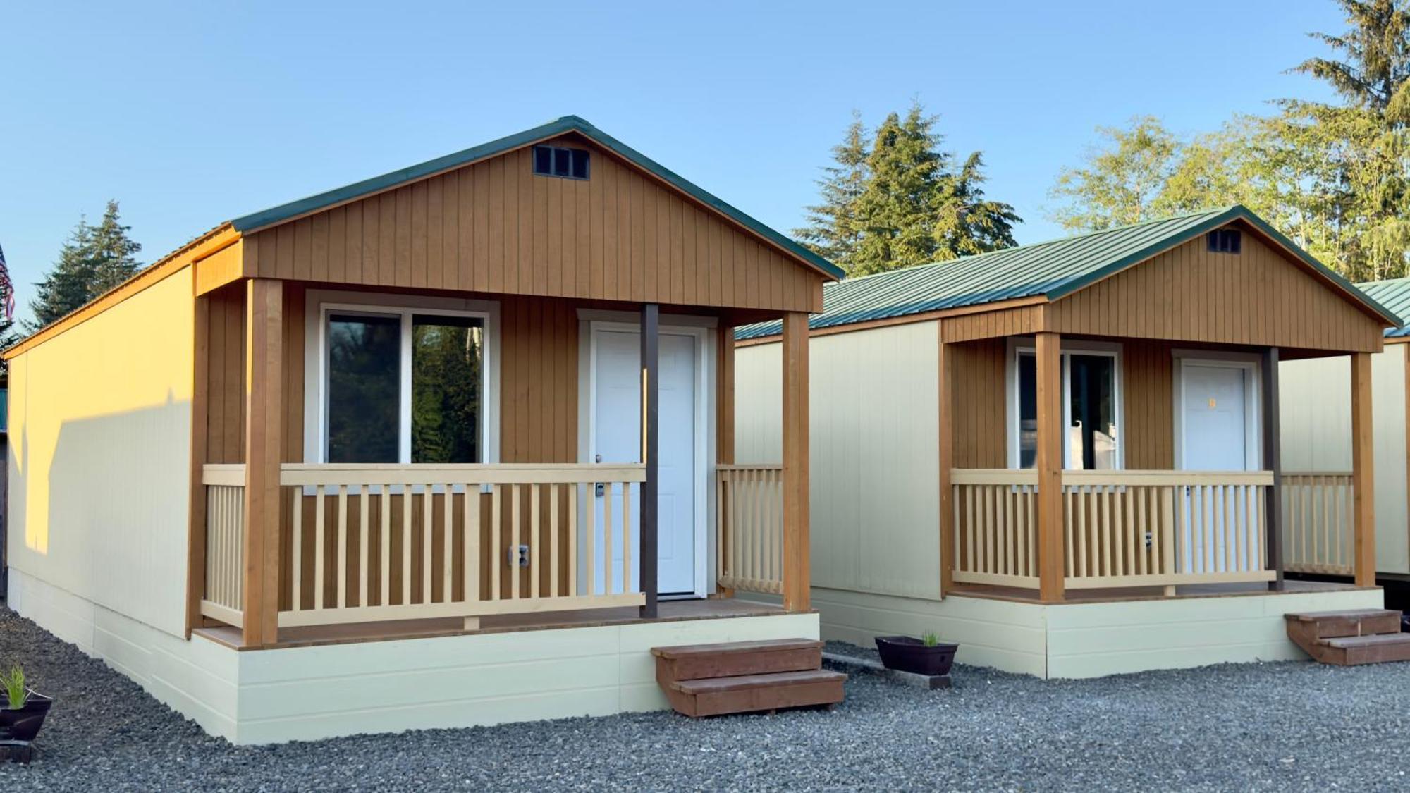 פורקס Far West Cabin-Tiny Homes Rental מראה חיצוני תמונה